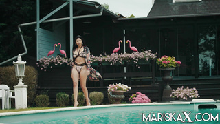 MariskaX Mariska Outdoor BBC Creampie LEWD