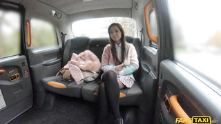 FakeTaxi Zeynep Rossa WRB