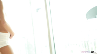 FantasyHD August Ames Heart Rate Hottie WMVSEXORS