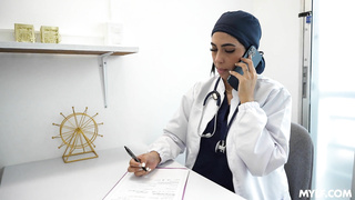 OyeMami Florizqueen WRB