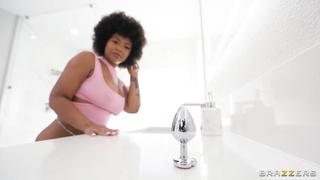 BrazzersExxtra Avery Jane Detecting Some Booty WRB