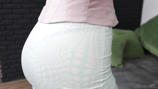 Stunning Emma T Smiling Creature WRB