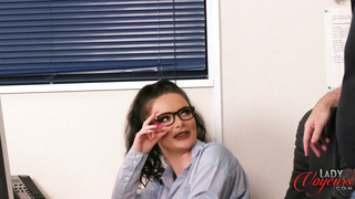 LadyVoyeurs Sophie Matthews Bigger Than Them WRB