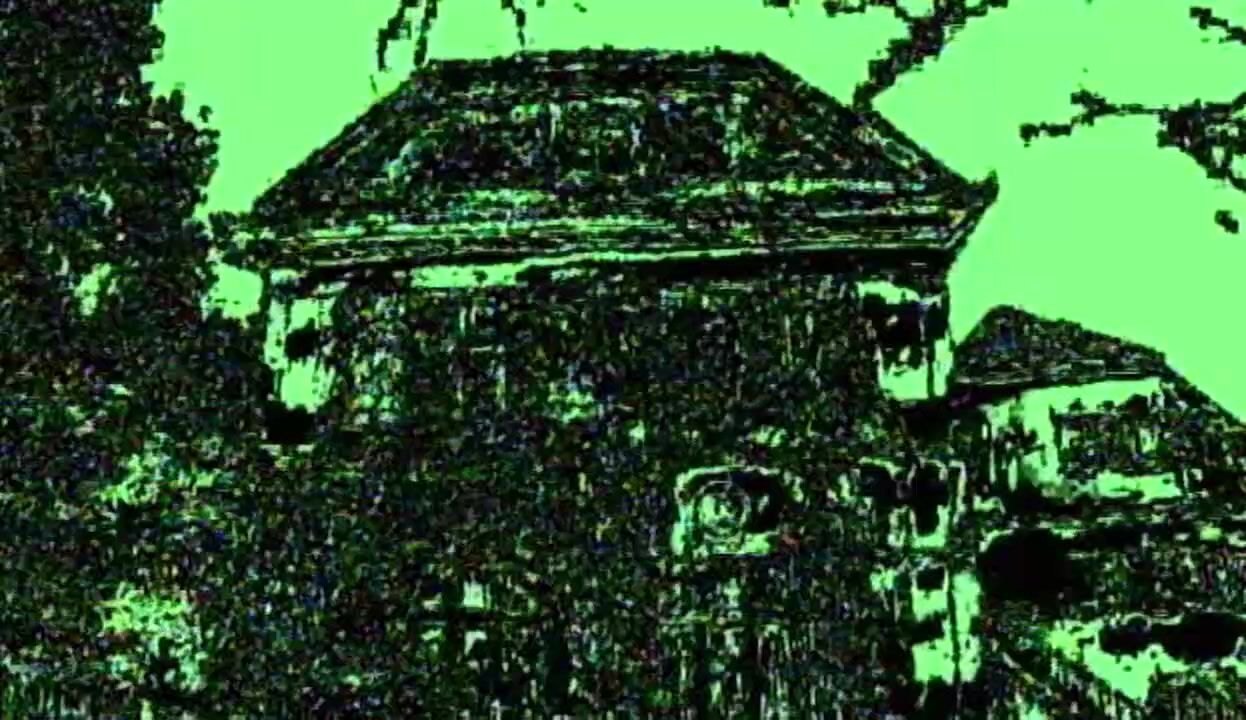 They Give In To Their Attraction - Mary Bambola in a close encounter now