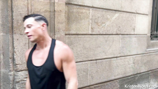 Chileno Raw Seba, Swede Ruslan Angelo flip