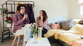 Lustery E Anna And Nina Movers And Shakers FETiSH