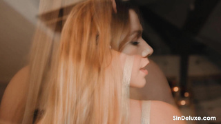 SinDeluxe Alexis Crystal Hardcore VSEX