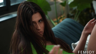 FemJoy Amber Slassh Wild In Green WRB