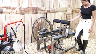 HuCows Calisa Bliss Curious FETiSH