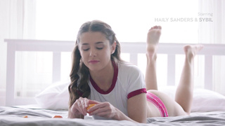 WowGirls Sybil And Hayli Sanders Obsessed With Amazing Pussy Smell NBQ