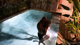 OnlyFans Sienna Day And Johnny Sins Fucking In The Pool On Vacation PP