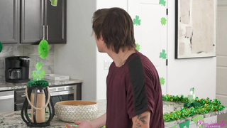 MomWantsCreampie Ellie Murphy WRB