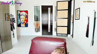 ManyVids TgirlOneGuy Kendall Penny / Painting Panties with Mr. Penny