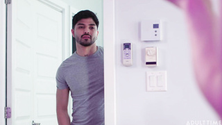 FemBoyish Jeremy Angel & Jakey O. & Joe Vanni - Pop Star Femboys Twerk And Jerk With Hung Roomie