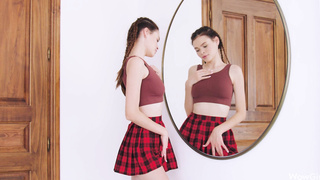 WowGirls Kinsley White Reflection Of A Rising Star NBQ