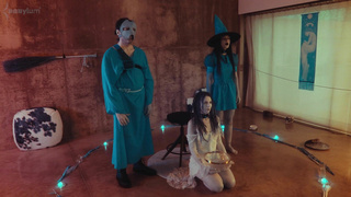 Assylum Nuria Millan And Eva Fay FETiSH