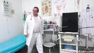 MatureGynoExam Gee