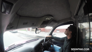 SexInTaxi E Freya Dee CZECH