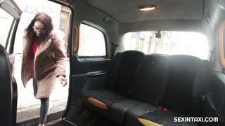 SexInTaxi E Keira Flow CZECH