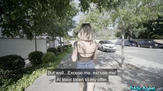 PublicAgent Lya Missy