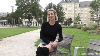 JacquieEtMichelTV Luigia Knows What She Wants With Candie FRENCH