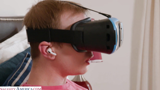 MySistersHotFriend Luna Mills