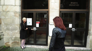 JacquieEtMichelTV Priscilla Masseuse FRENCH