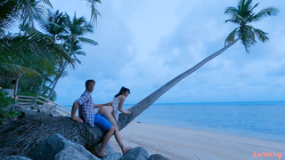 Lustery E Bruce And Nicole Sunrise Quicke On The Beach