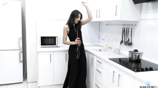 Nubiles Danaa Dance Moves