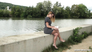 JacquieEtMichelTV Melanies Reading Plan Falls Apart FRENCH