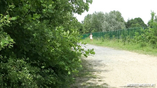 JacquieEtMichelTV Carollina Irradiates The Camera FRENCH