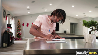 BigTitsRoundAsses Zoey Sinn