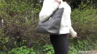 JacquieEtMichelTV Carla First Steps FRENCH