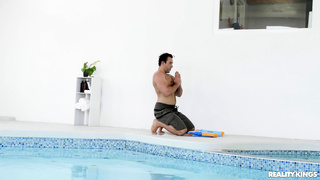 RKPrime Mia Moore Squirt Sneak Attack