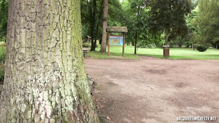 JacquieEtMichelTV Linda Veterinary Assistant FRENCH