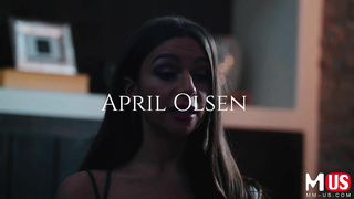 ModelMediaUS April Olsen