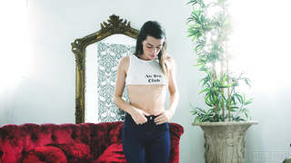 FittingRoom Bad Queen Rocy Innocent Butthole