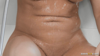 BrazzersExxtra Kagney Linn Karter Kagney Gets Ready For Cock