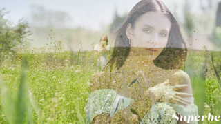 Superbe Anastasia Gress Beautiful Flower