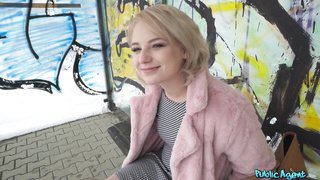 PublicAgent Vaness Queen