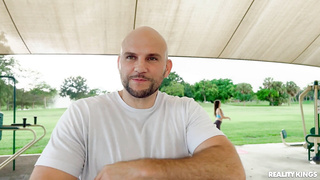 MilfHunter Richh Des Warm Me Up