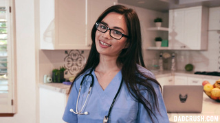 DadCrush Scarlett Alexis Just Try Not To Cum