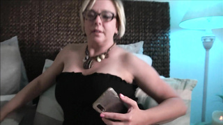 MomComesFirst Brianna Beach Stay Safe