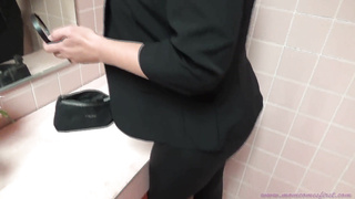 MomComesFirst Brianna Beach Third Shift