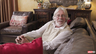 Milfed April Flores Young Stud Delivers Dick To Cucks Hot Wife