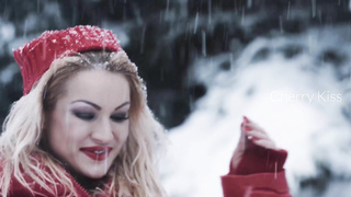 FrolicMe Cherry Kiss Snow Cherry