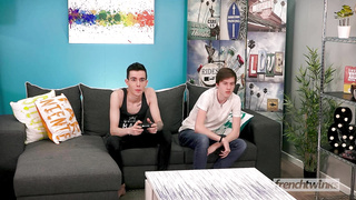 French-Twinks I Want Your Joystick
