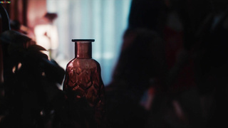 MixedX Amirah Adara Anissa Kate Zazie Skymm Blaming Her