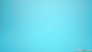 BrazzersExxtra Hot Ass Hollywood Pantsing My Friends Stepmom