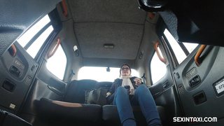 SexInTaxi E Iris Bloom CZECH